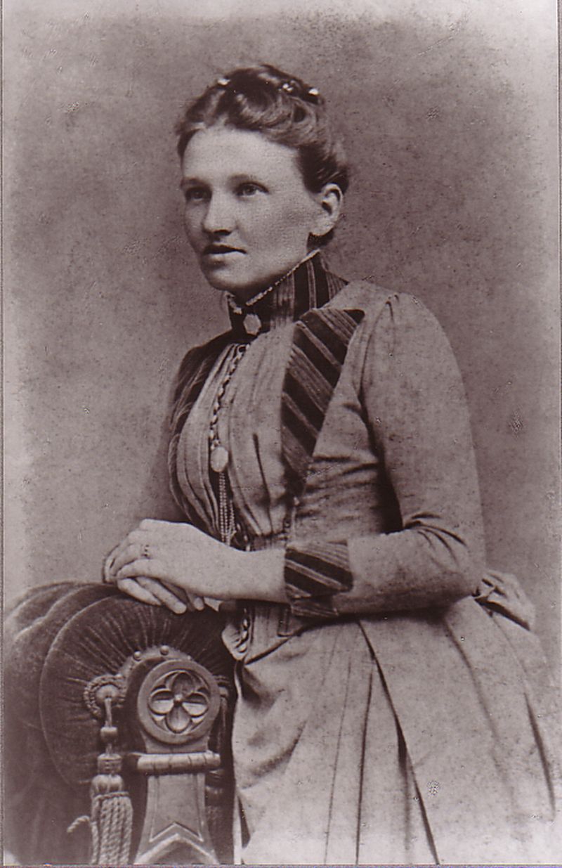 Laura Noble (Marjorie)